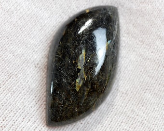 Nuummite 71 carats - cabochon pierre naturelle - Nuuk, Groenland