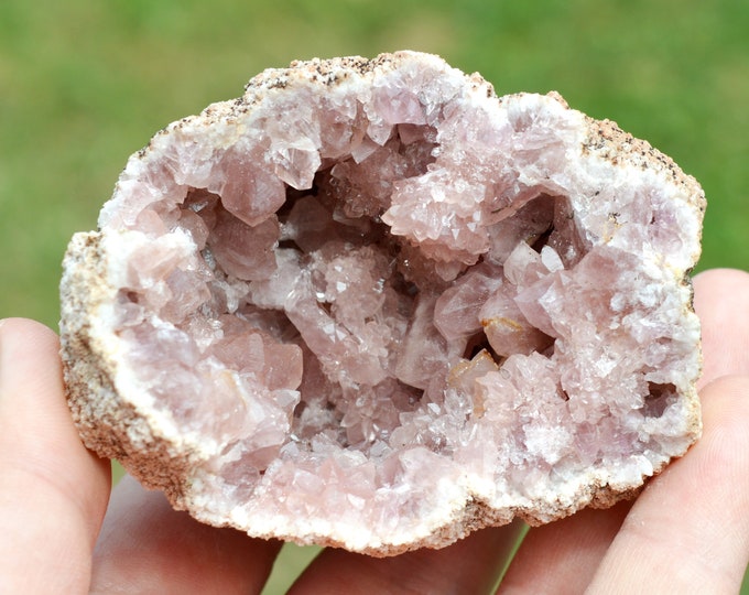Pink Amethyst - 251 grams - Colli Curá Mine, Peheunches, Neuquen, Patagonia, Argentina