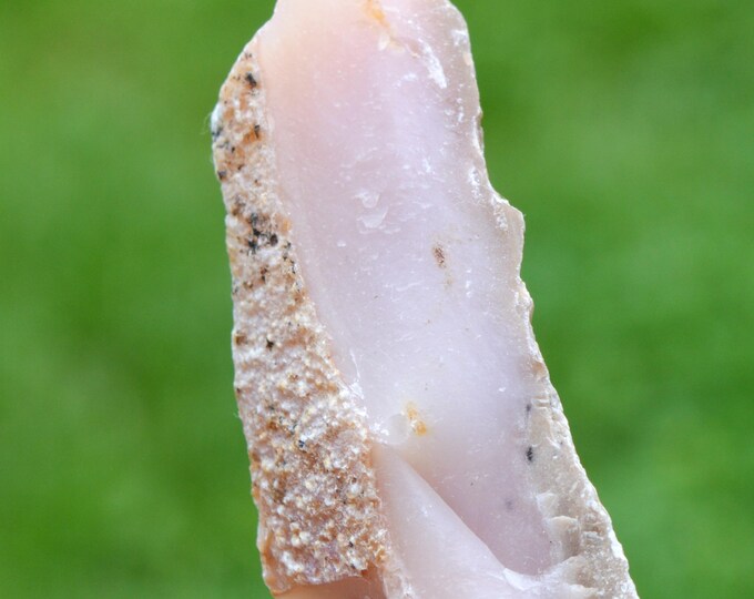 Pink opal 27 grams - Cajamarca District, Cajamarca Province, Cajamarca, Peru