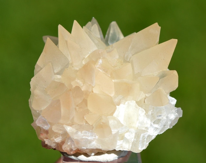 Calcite 42 grams - Limestone quarry, Limont-Fontaine, Maubeuge, Avesnes-sur-Helpe, Nord, Hauts-de-France, France