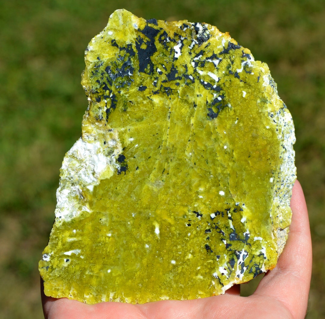 Lizardite Lizardite 223 Grams - Dypingdal Serpentine-magnesite Deposit, Snarum ...