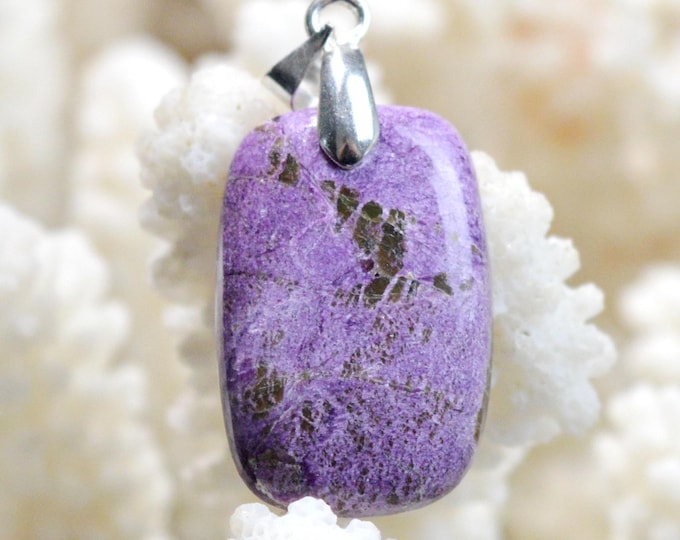 Stichtite & Serpentine 15 carat - natural stone cabochon pendant - Tasmania, Australia / FR10