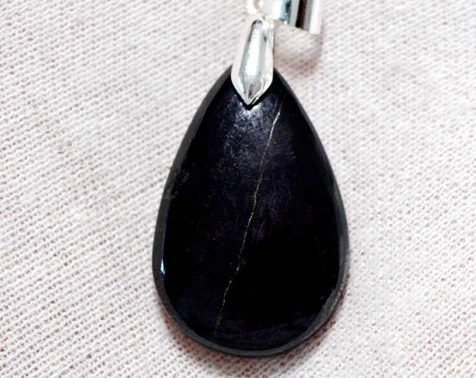 Purpurite 40 carats - natural stone cabochon pendant - Namibia / EU75