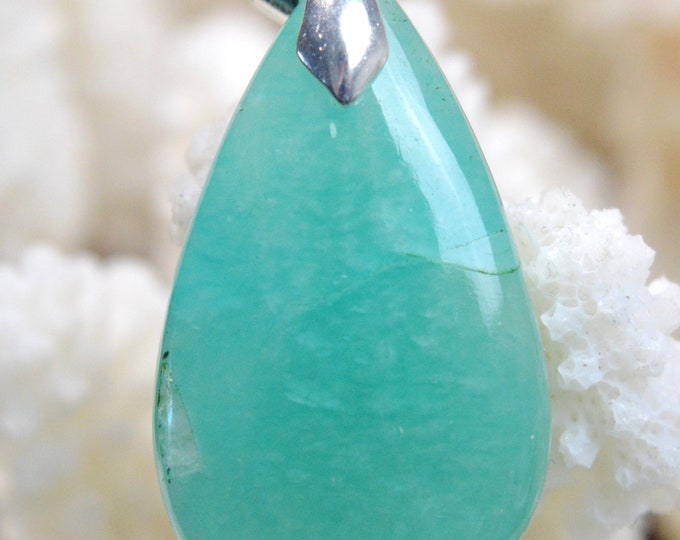 Amazonite 30 carats - natural stone cabochon pendant - Brazil // Ref W68