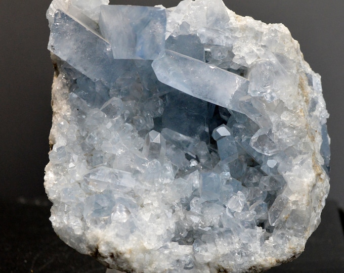 Celestine 935 grams - Sakoany deposit, Katsepy, Mitsinjo, Boeny, Madagascar