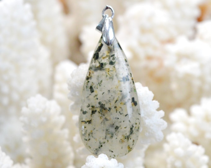 29 Carat Epidote Quartz - Natural Gemstone Cabochon Pendant - China // DR64