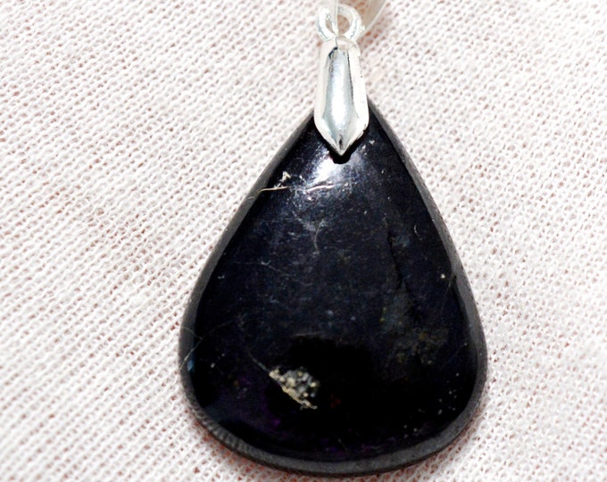 Purpurite 45 carats - natural stone cabochon pendant - Namibia / EU73