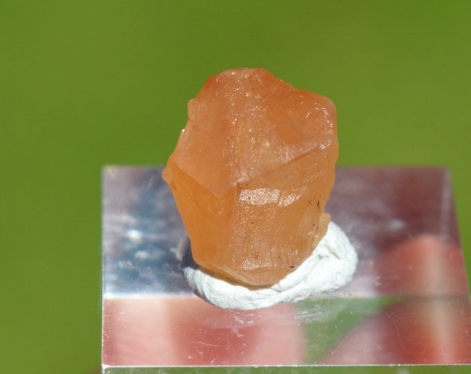 Garnet var. 7 carat spessartine - Mana Mine, Barang-Turghao, Bajaur District, Khyber Pakhtunkhwa Province, Pakistan