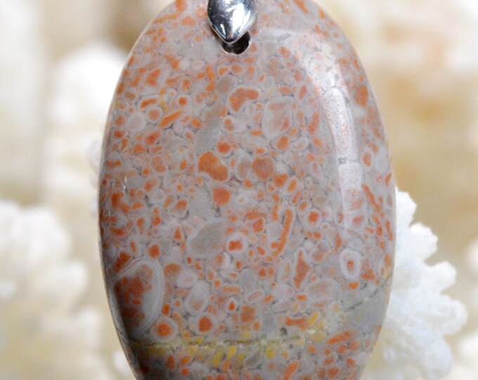 38-carat Blood Jasper - Natural Stone Cabochon Pendant - India // BE58
