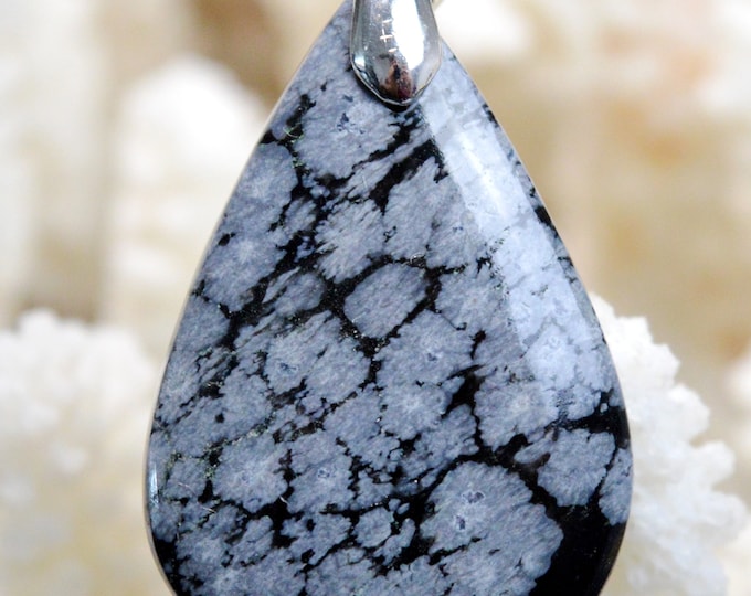 Obsidian Snowflake 39 carats - natural stone cabochon pendant - USA // Ref AG86