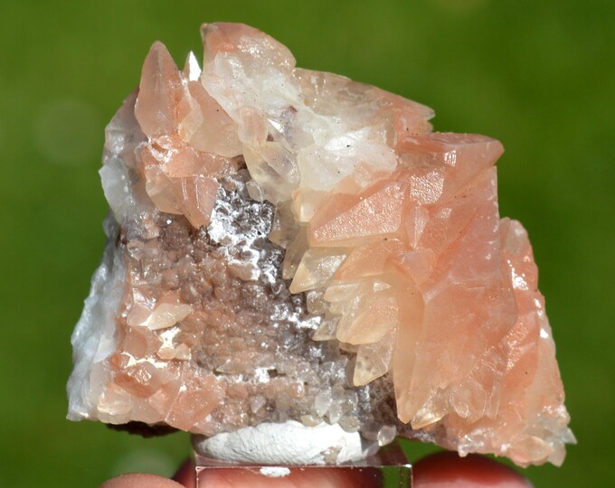 Calcite 65 grams - Limestone quarry, Limont-Fontaine, Maubeuge, Avesnes-sur-Helpe, Nord, Hauts-de-France, France