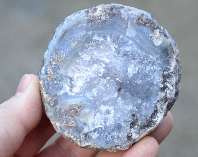 Half-Geode Chalcedony 358 grams - Las Choyas, Aldama Municipality, Chihuahua, Mexico