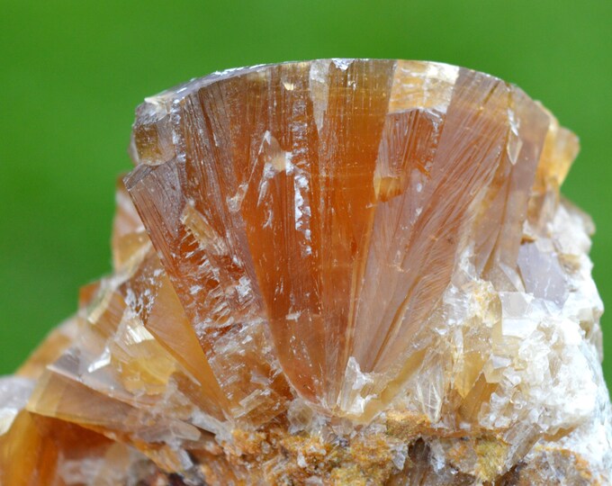 Calcite 159 grams - Challans, Les Sables-d'Olonne, Vendée, Pays de la Loire, France