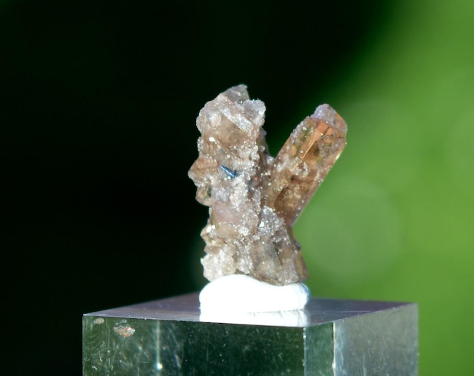 Topaz 1.8 grams - Topaz Mountain, Thomas Range, Juab County, Utah, USA