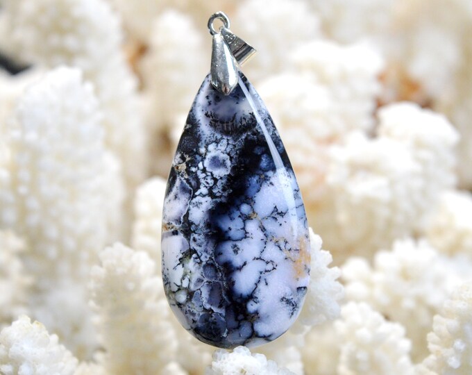 68 carat moss agate - natural stone cabochon pendant - Indonesia / FE3
