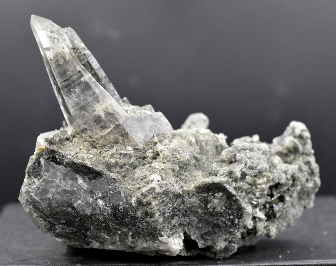 Chlorite Quartz - 584 grams - Shigar Valley, Shigar District, Gilgit-Baltistan, Pakistan