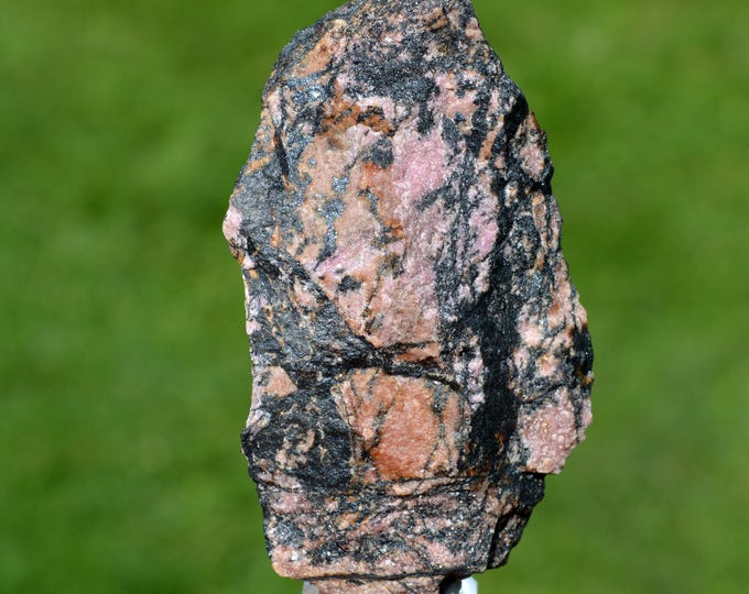 Rhodonite 207 grams - Woods Mine, Inglis Co., New South Wales, Australia
