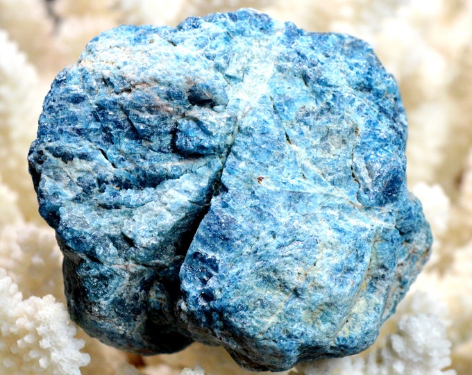Blue apatite - 456 grams - Betroka, Anosy, Madagascar