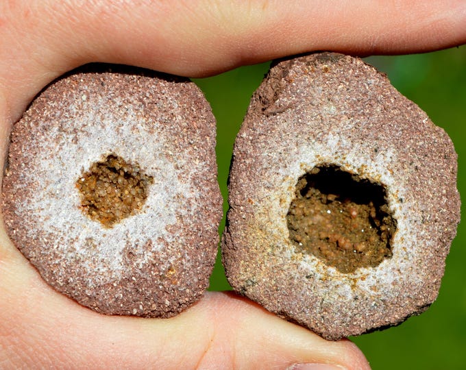 Sandstone & Quartz Geode 86 grams - Remiremont, Épinal, Vosges, Grand Est, France