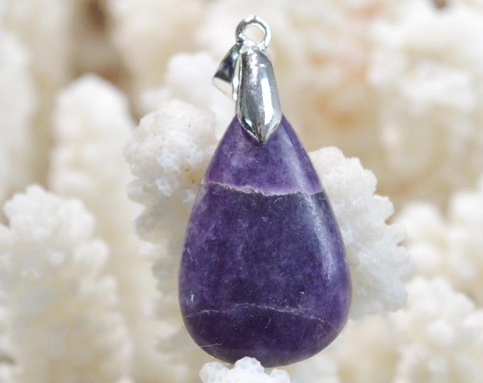 26-carat Lepidolite - natural stone cabochon pendant - Brazil / FW76