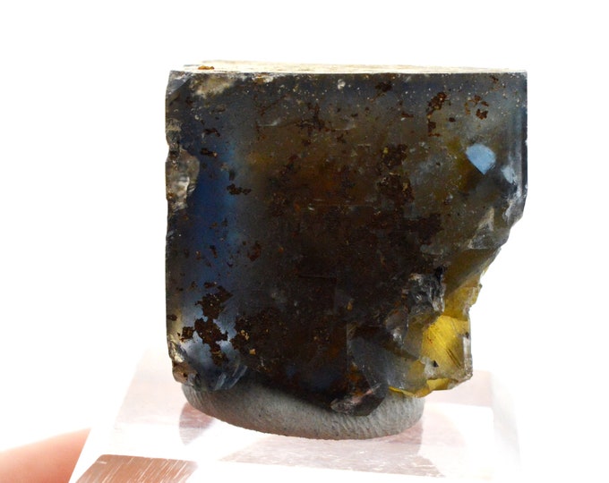 Fluorite 46 grams - Valzergues, Villefranche-de-Rouergue, Aveyron, Occitanie, France