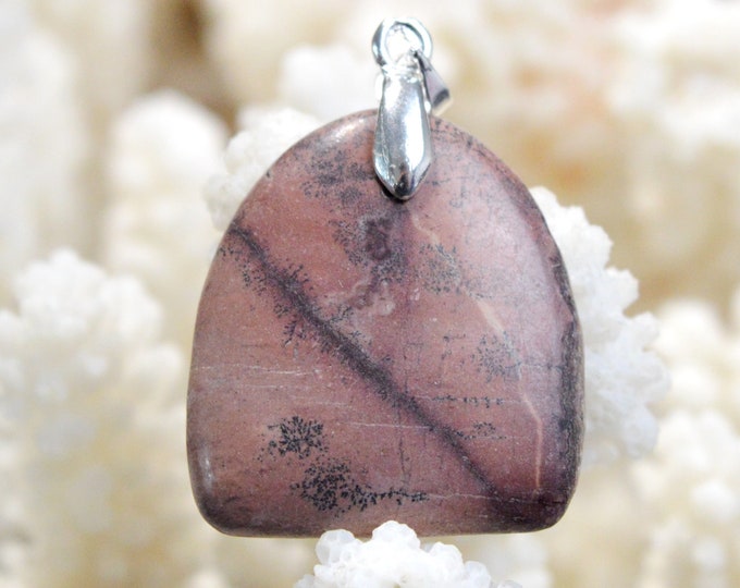 Mookaite 27 carats - natural stone cabochon pendant - Morocco // DP95