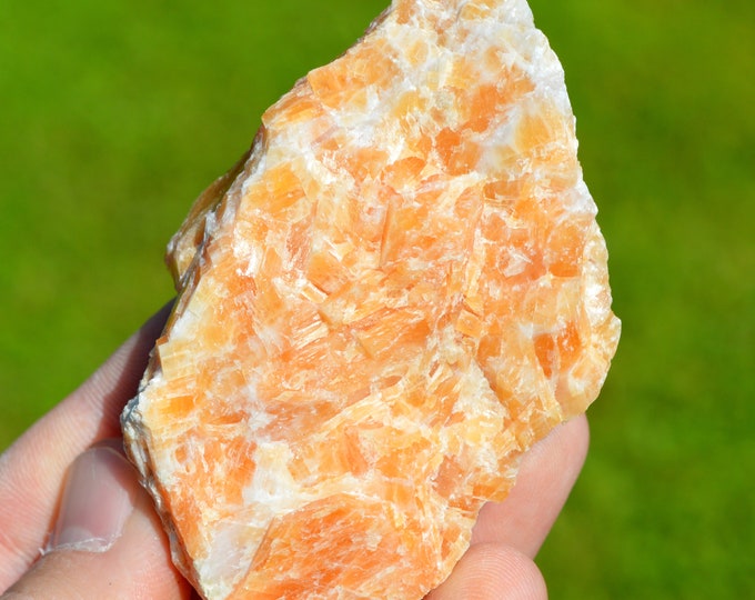 Orange calcite 138 grams - Brazil
