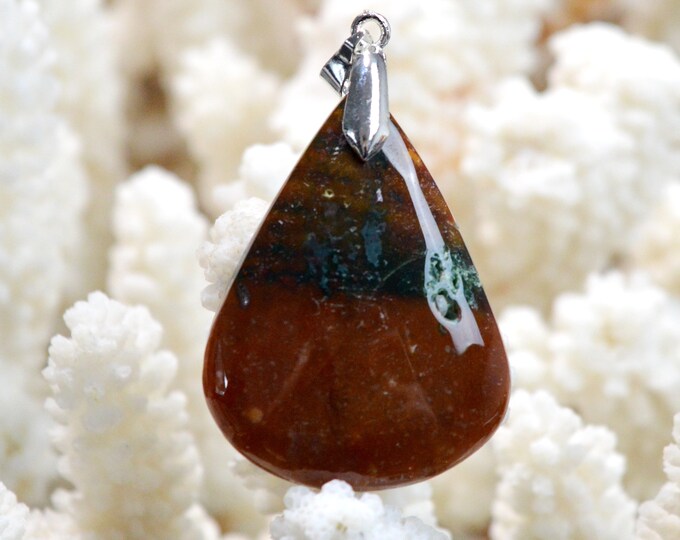 43 carat red moss agate - natural stone cabochon pendant - Indonesia / FE80