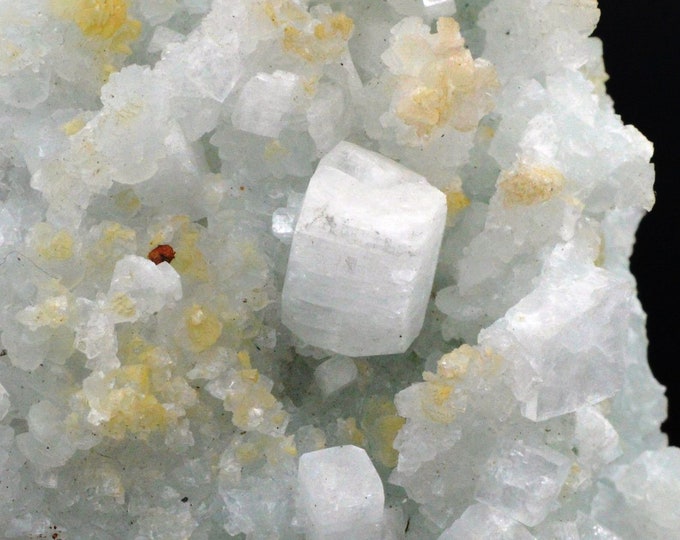 Prehnite apophyllite 212 grams - Poonah, India