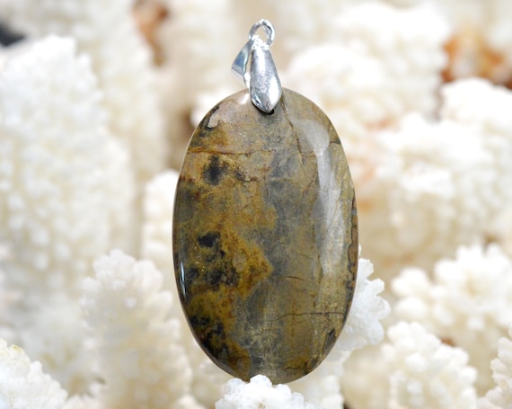 Pendentif En Jade Naturel De 52 Carats – Pierre Cabochon Canada – Référence AS13 – Neuf Avec étiquettes