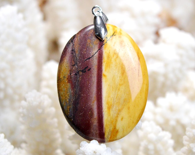 Mookaite 64 carats - natural stone cabochon pendant - Australia / EJ27