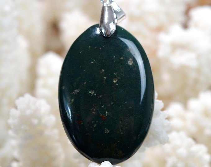 Jaspe heliotrope 49 carats - pendentif cabochon pierre naturelle - Brésil / GB22