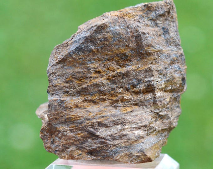 Enstatite var. Bronzite 50 grams - Mangabal I intrusion, Sanclerlândia, Goiás, Brazil