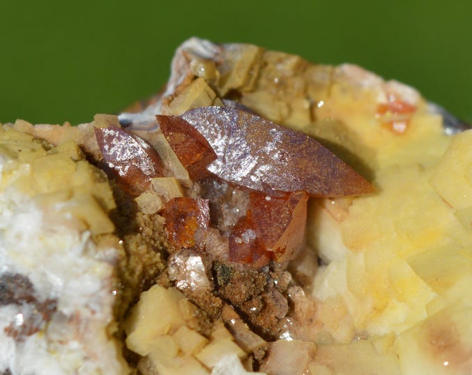 Wulfenite & chabazite 380 grams - Cuchillo Parado, Coyame del Sotol Municipality, Chihuahua, Mexico