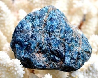 Blue apatite - 271 grams - Betroka, Anosy, Madagascar