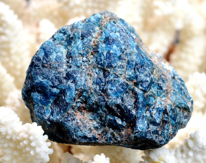 Blue apatite - 271 grams - Betroka, Anosy, Madagascar