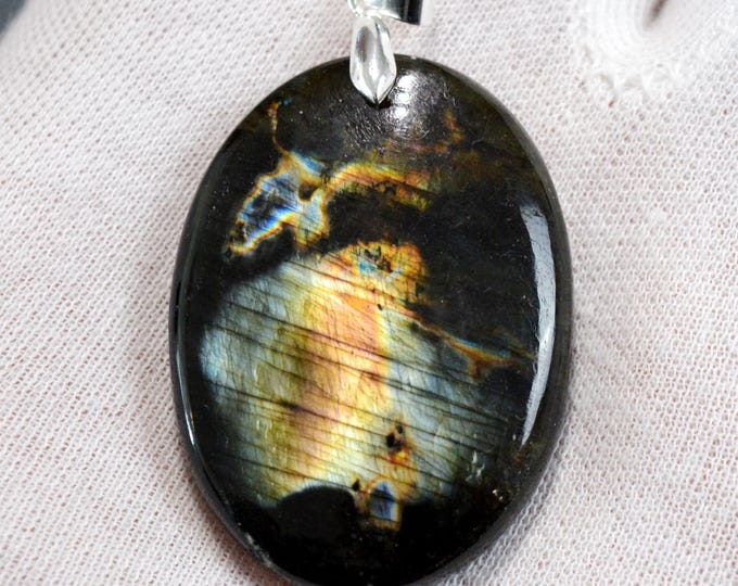 166 carat Labradorite - natural stone cabochon pendant - Madagascar / GC32