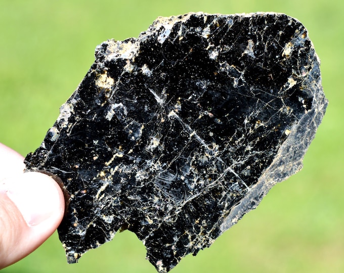 Biotite 7 grams - Betroka, Anosy, Madagascar