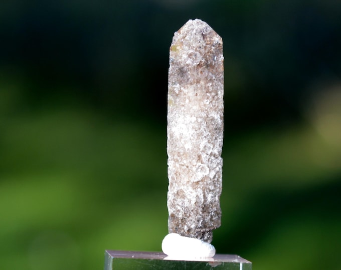 Topaz 2.1 grams - Topaz Mountain, Thomas Range, Juab County, Utah, USA