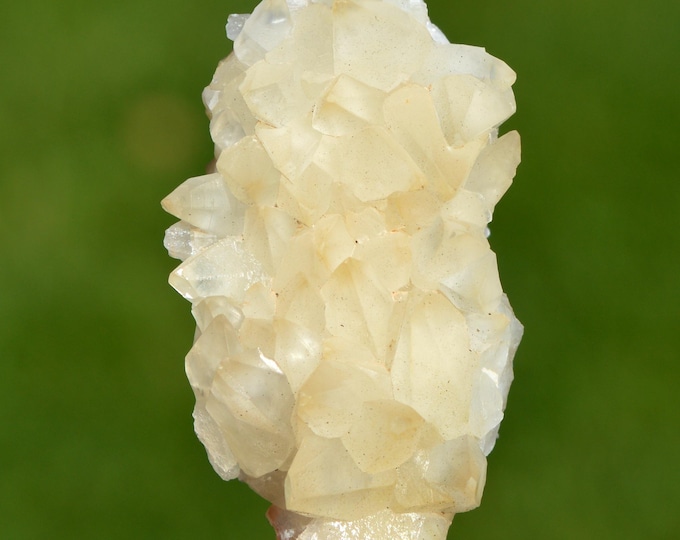 Calcite 29 grams - Limestone quarry, Limont-Fontaine, Maubeuge, Avesnes-sur-Helpe, Nord, Hauts-de-France, France