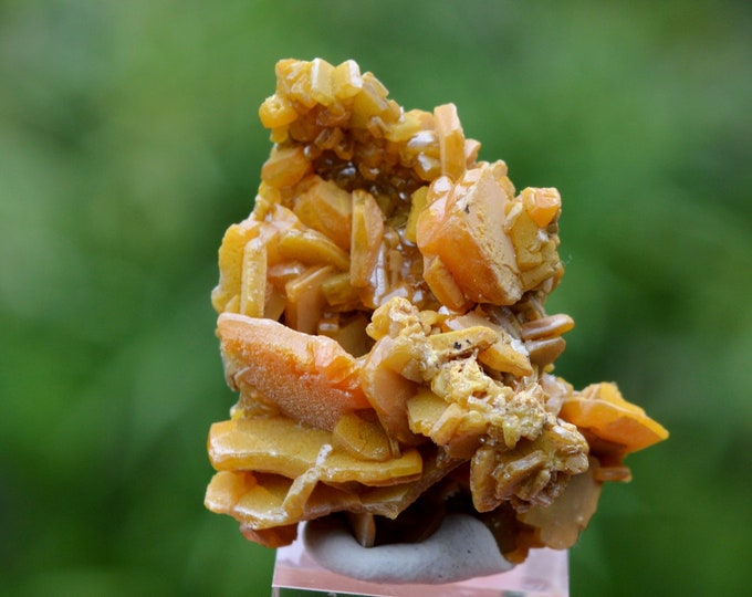 Wulfenite 30 grams - Union Mine, Mežica, Carinthia Region, Slovenia