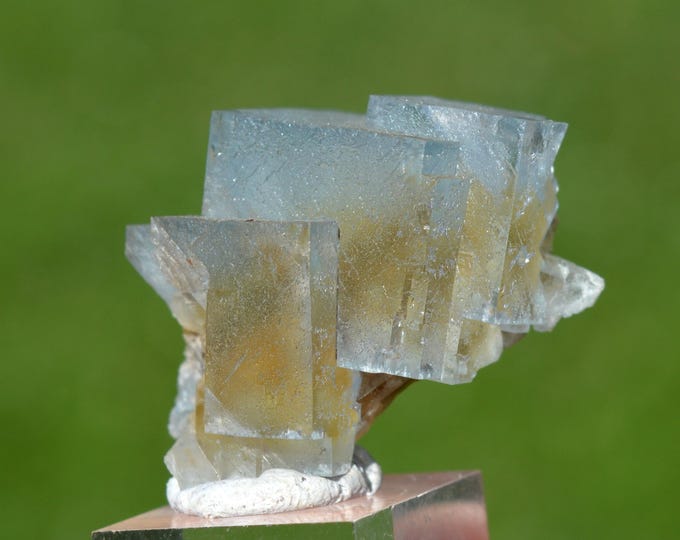 Fluorite 20 grams - Chavaniac-Lafayette, Brioude, Haute-Loire, Auvergne-Rhône-Alpes, France
