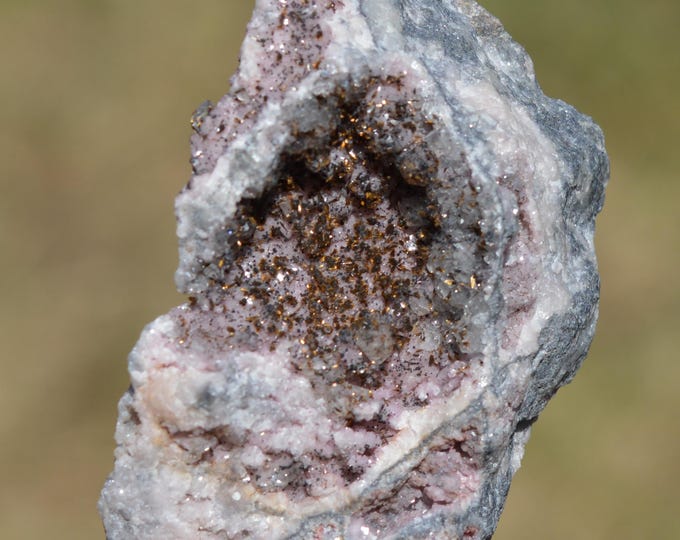 Goethite & Quartz 72 grams - Chaillac, Indre, Centre-Val de Loire, France