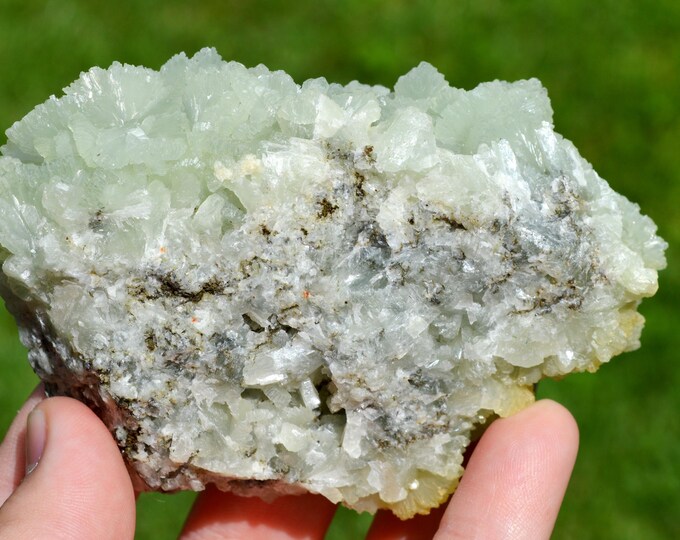 Prehnite 305 grams - Boulmane-Dadès Circle, Tinghir Province, Drâa-Tafilalet Region, Morocco