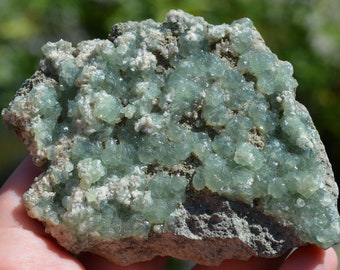 Prehnite & Calcite 201 grammes - Prospect Park Quarry, Prospect Park, Passaic Co., New Jersey, USA