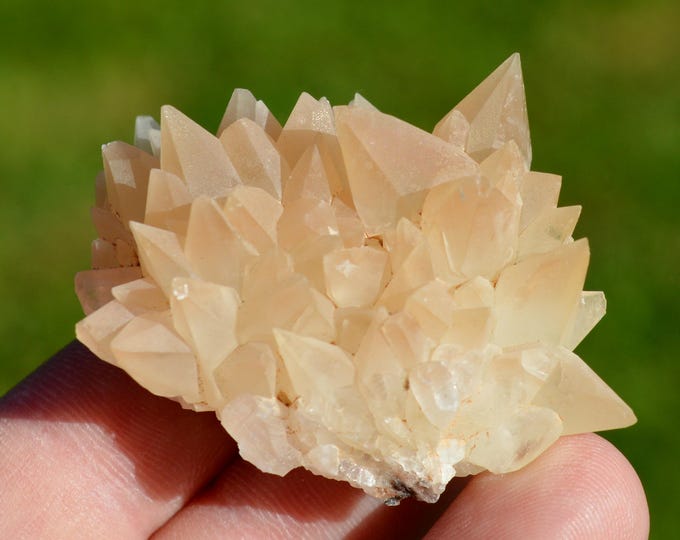 Calcite 45 grams - Limestone quarry, Limont-Fontaine, Maubeuge, Avesnes-sur-Helpe, Nord, Hauts-de-France, France