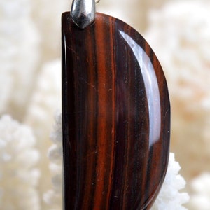 54 Carat Iron Eye - Natural Stone Cabochon Pendant - Australia // Q76