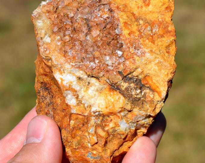 Fluorite 269 grams - Valzergues, Villefranche-de-Rouergue, Aveyron, Occitanie, France