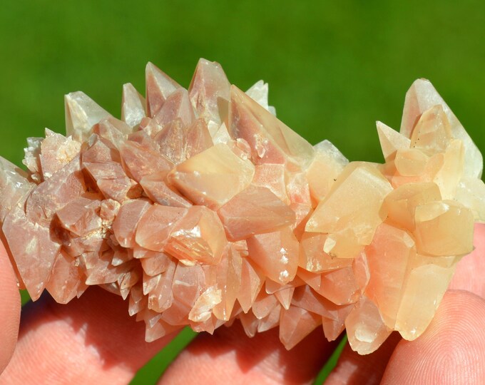 Calcite 70 grams - Limestone quarry, Limont-Fontaine, Maubeuge, Avesnes-sur-Helpe, Nord, Hauts-de-France, France