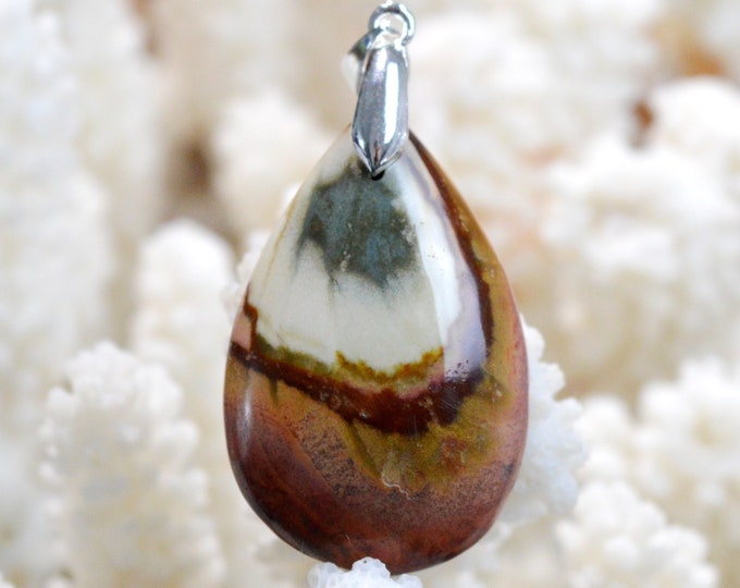 50 carat polychrome jasper - natural stone cabochon pendant - Madagascar / FL57